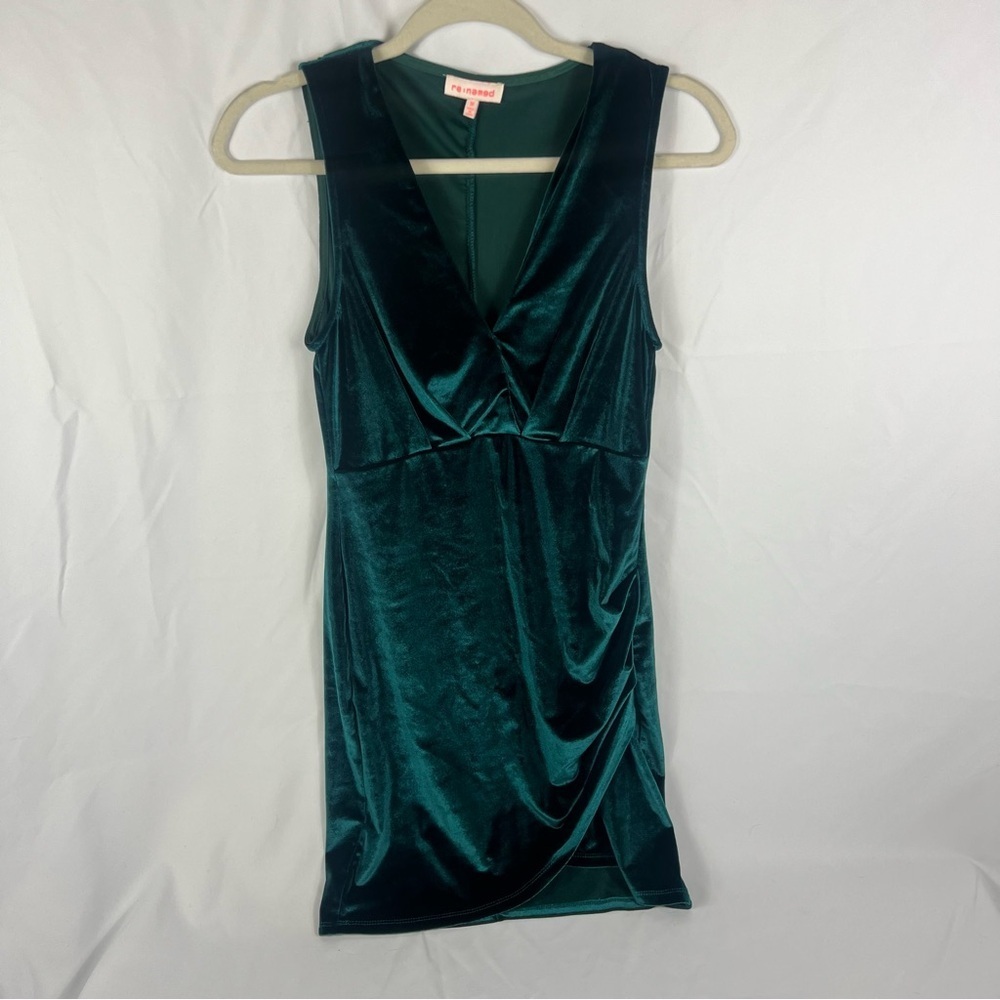 Emerald Velvet Sleeveless Dress